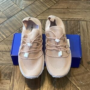 Seekway Light Pink Water Shoes
